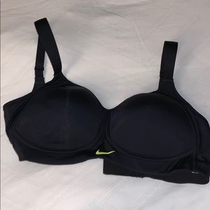 Nike sports bra! High support! 32DD